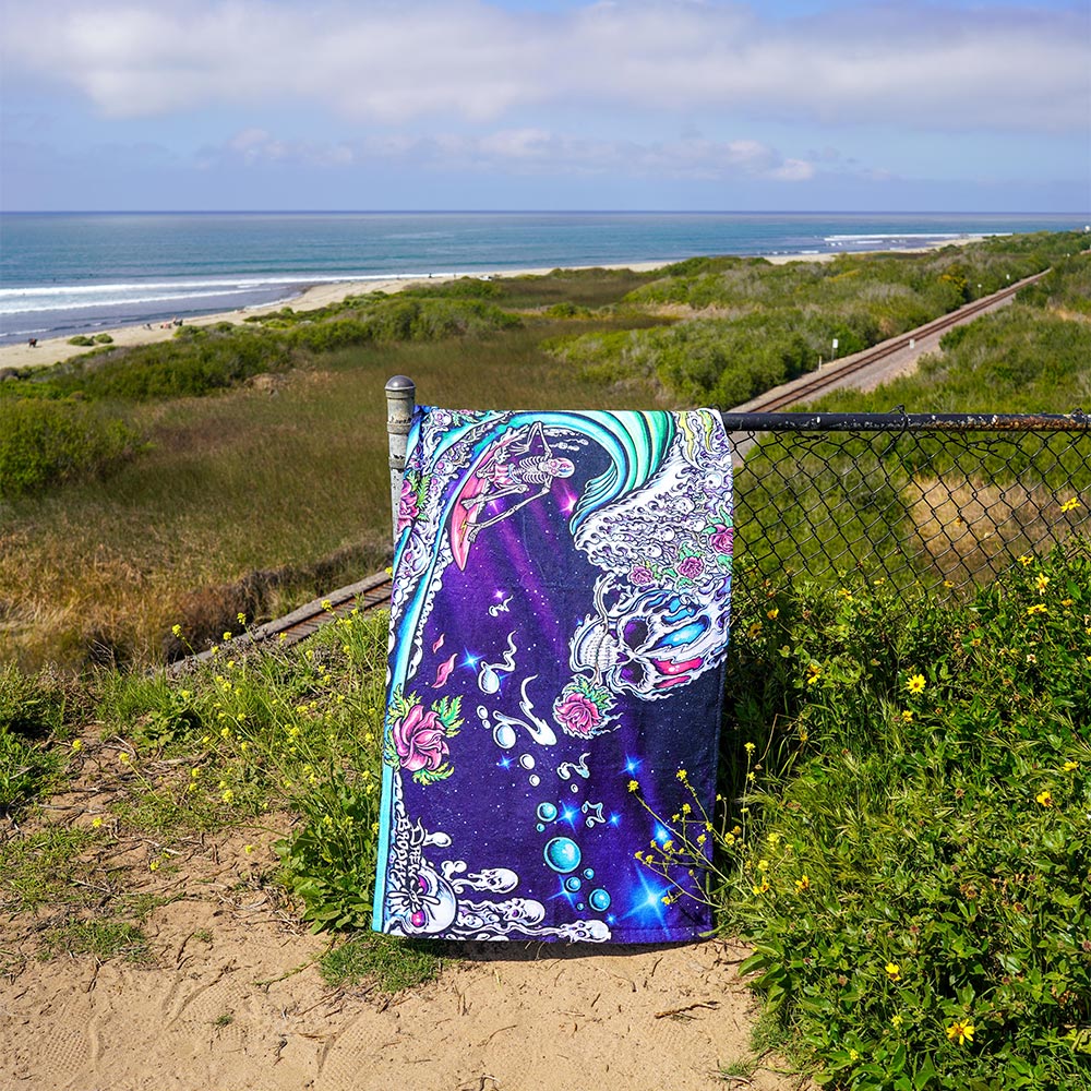 Grateful Tube Beach Towel